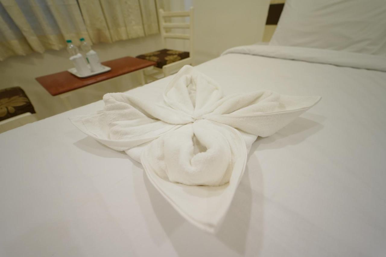 Hotel Palmyra Grand Inn Tirunelveli Exterior foto