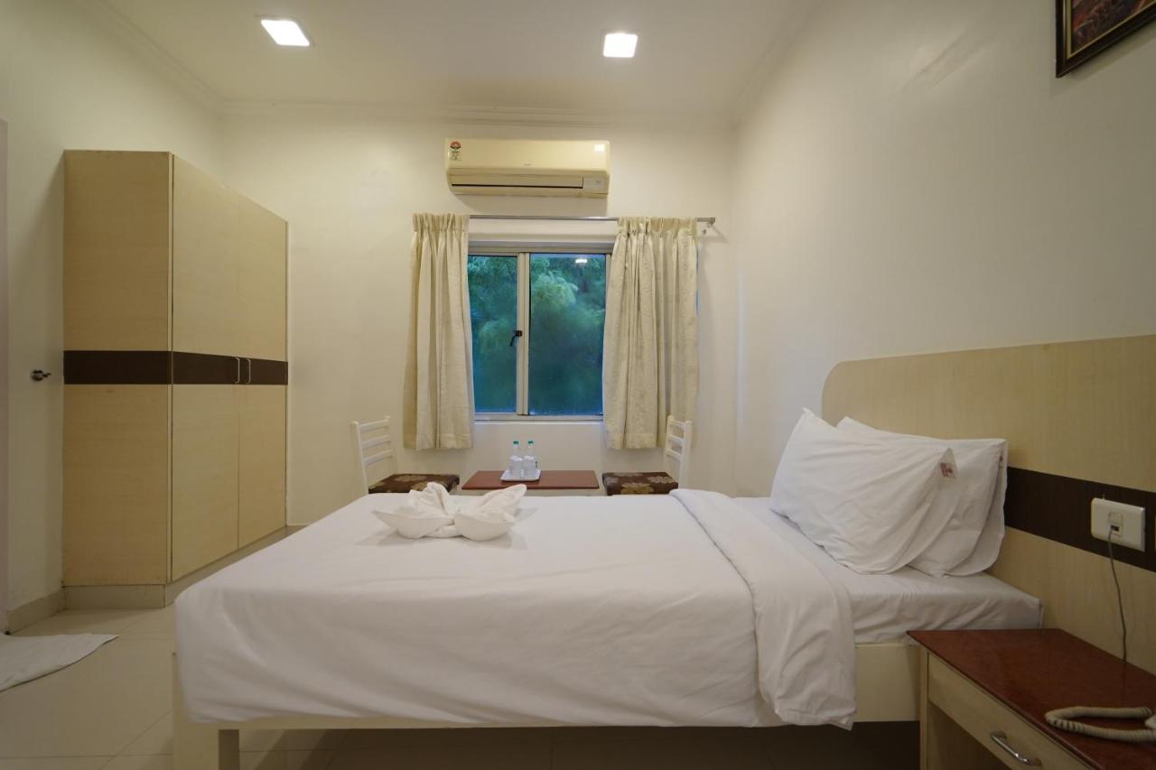 Hotel Palmyra Grand Inn Tirunelveli Exterior foto